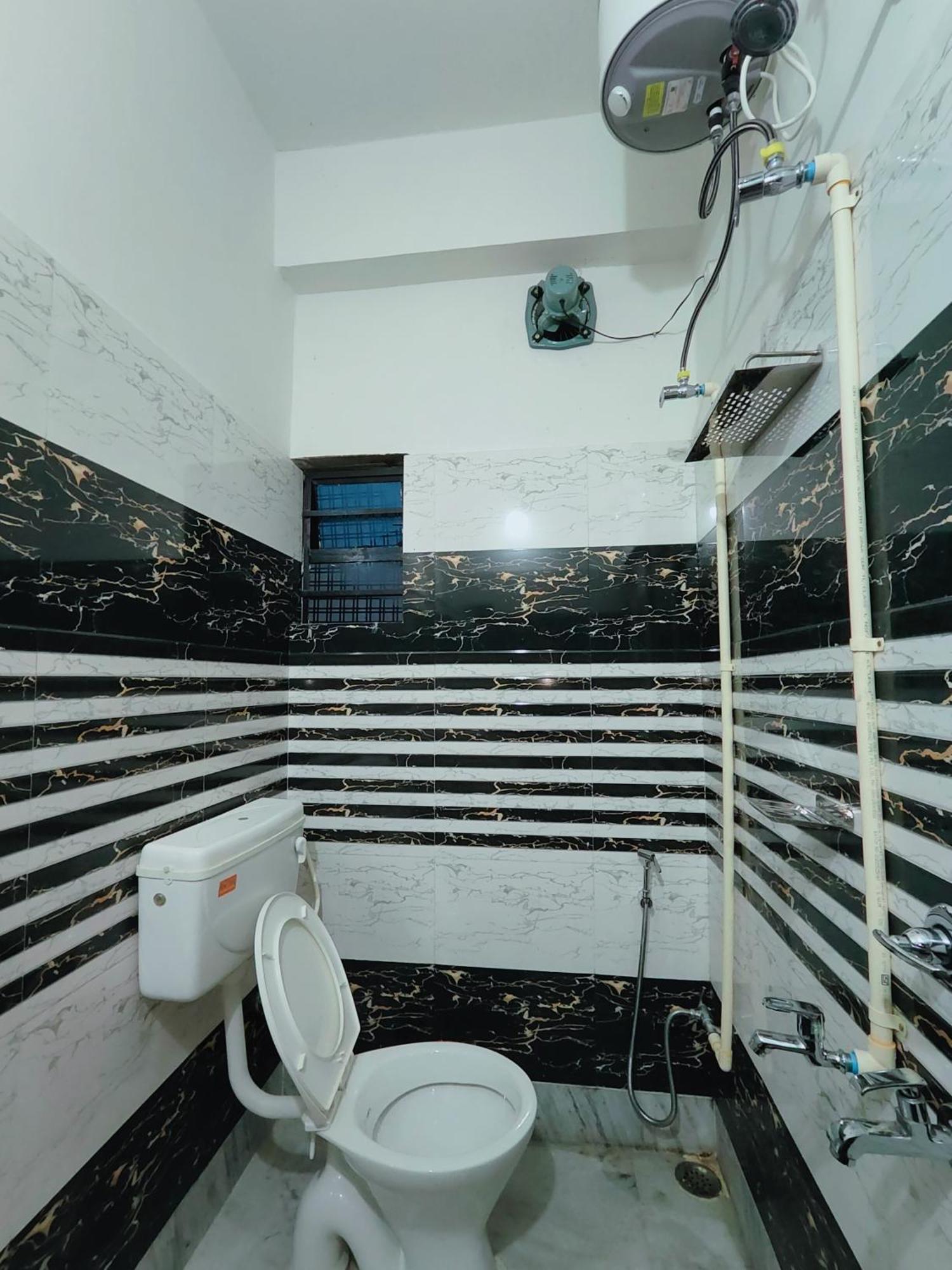 Gulab Lodge Siliguri Eksteriør bilde